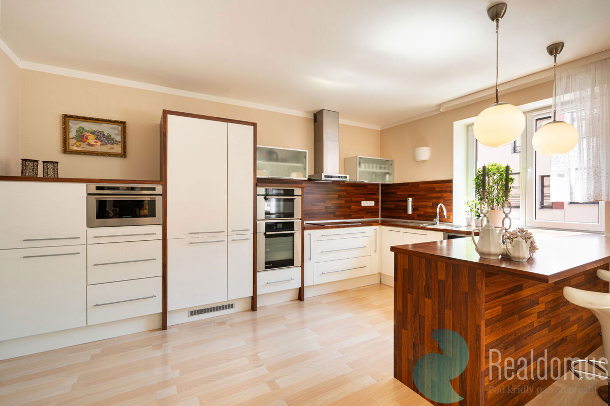 Fotografie 3 - Prodej domu · Vila · 290 m²