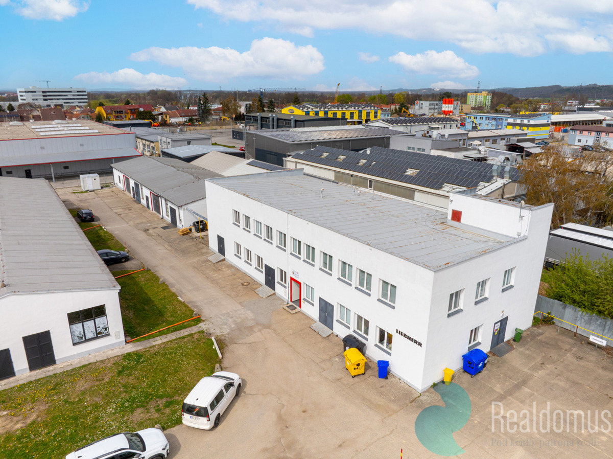 Оренда комерційної нерухомості · Офіс · 349 m²