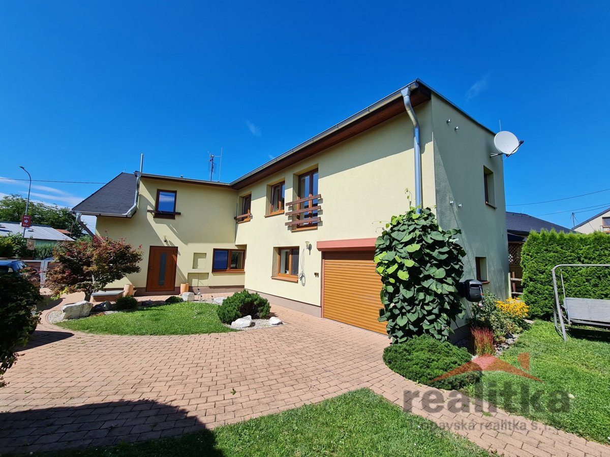 Продаж будинку · Сімейний будинок · 334 m² · 5 кімнат
