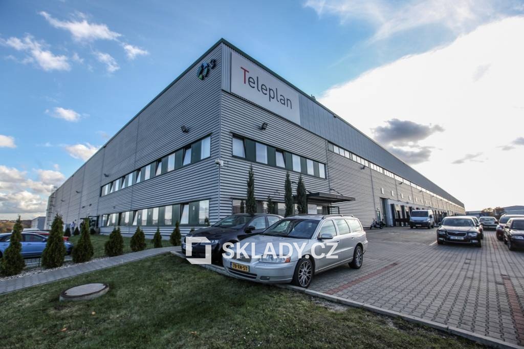 Fotografie 3 - Pronájem komerční nemovitosti · Sklad · 12 687 m²