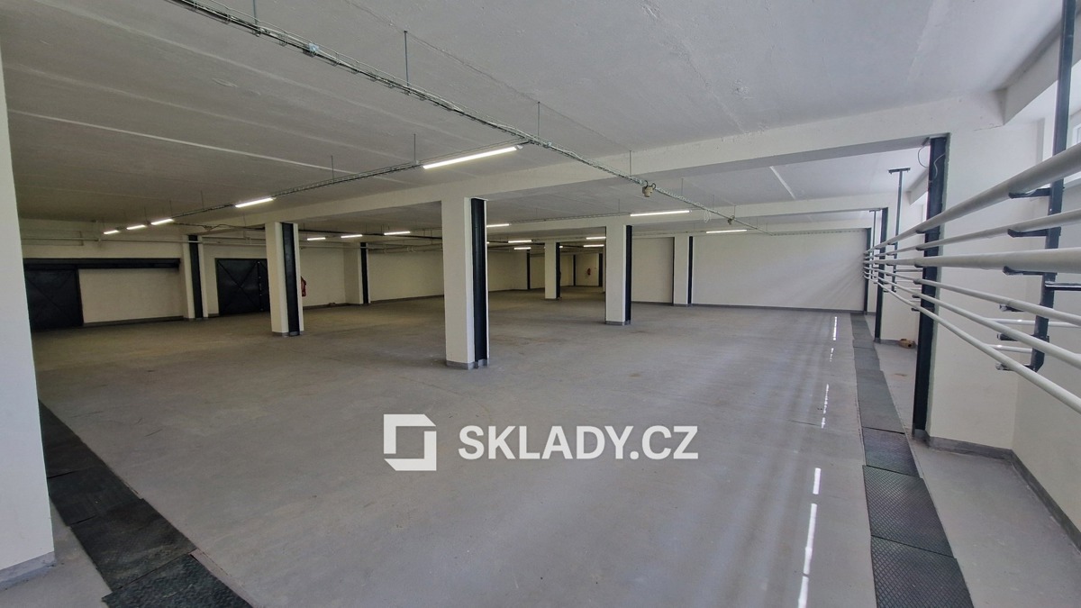Оренда комерційної нерухомості · Склад · 456 m²