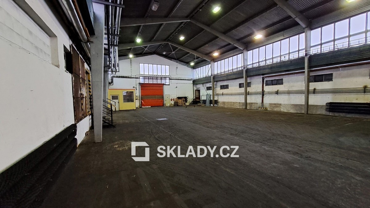 Оренда комерційної нерухомості · Склад · 400 m²