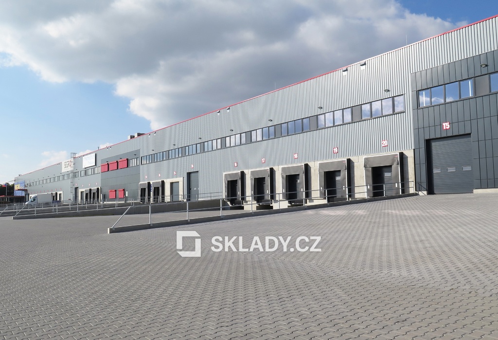 Commercial property for rent · Warehouse · 5 800 m²