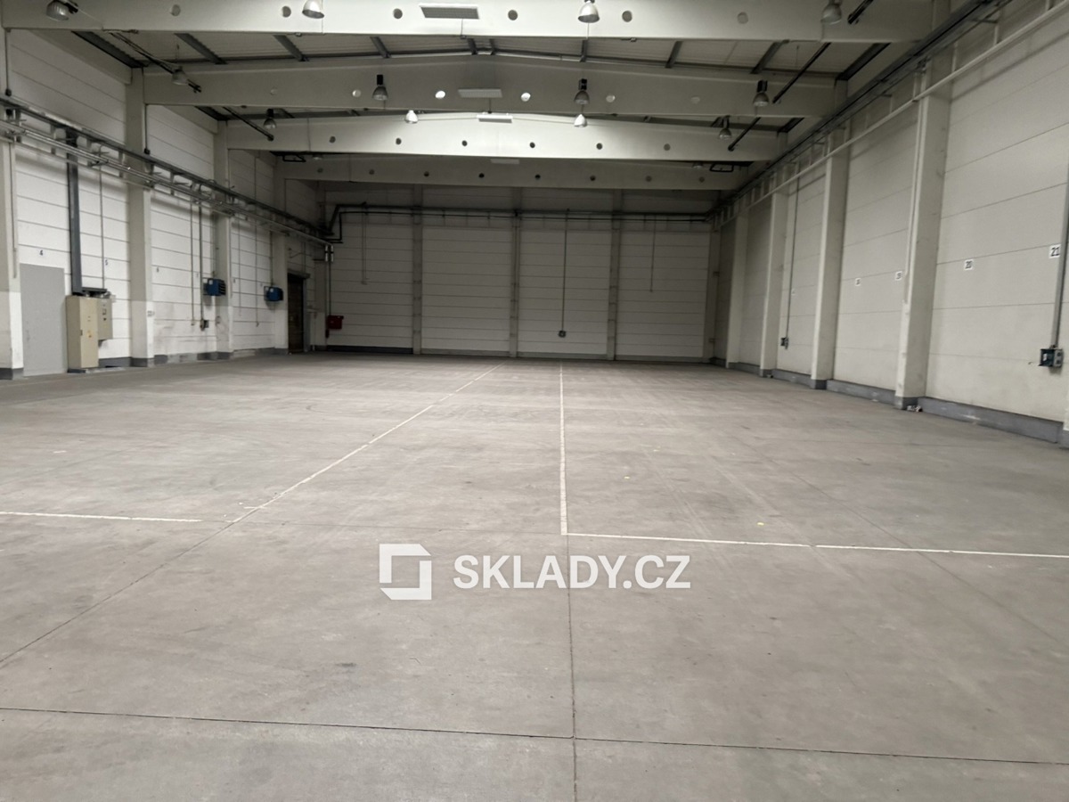 Fotografie 4 - Pronájem komerční nemovitosti · 14 500 m²