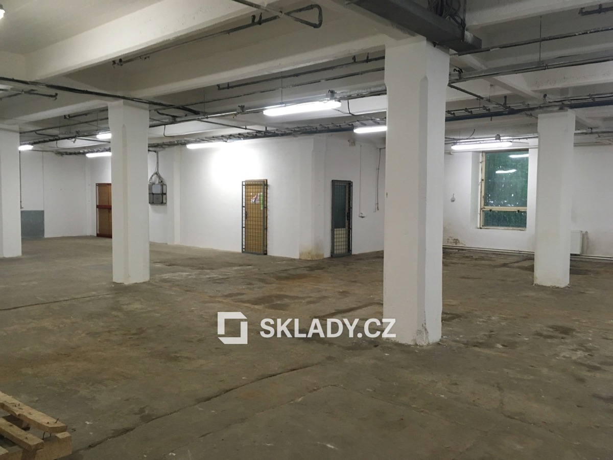 Оренда комерційної нерухомості · 2 600 m²