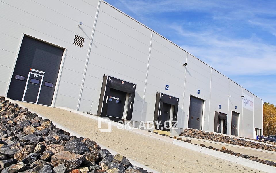 Pronájem komerční nemovitosti · Sklad · 6 500 m²