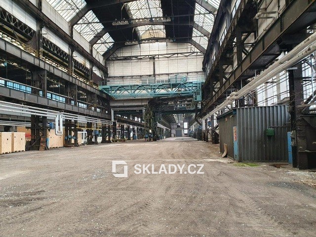 Оренда комерційної нерухомості · Склад · 2 500 m²