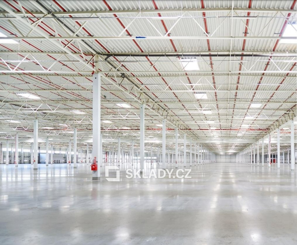 Аренда коммерческой недвижимости · 3 000 m²