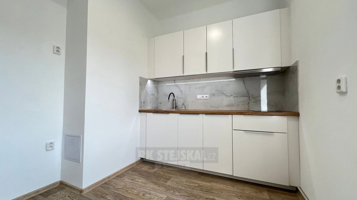 Pronájem bytu · 2+1 · 61 m²