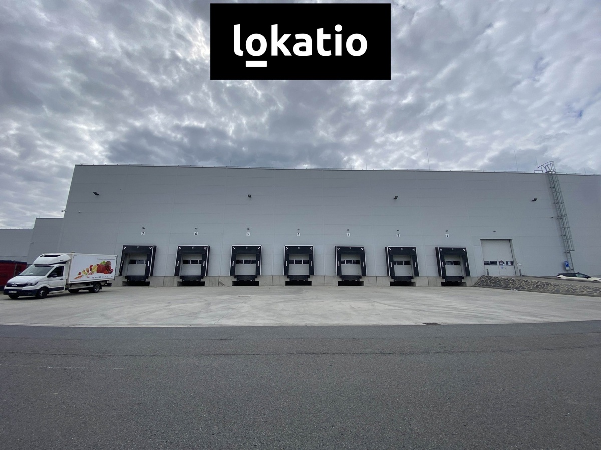 Commercial property for rent · 3 682 m²
