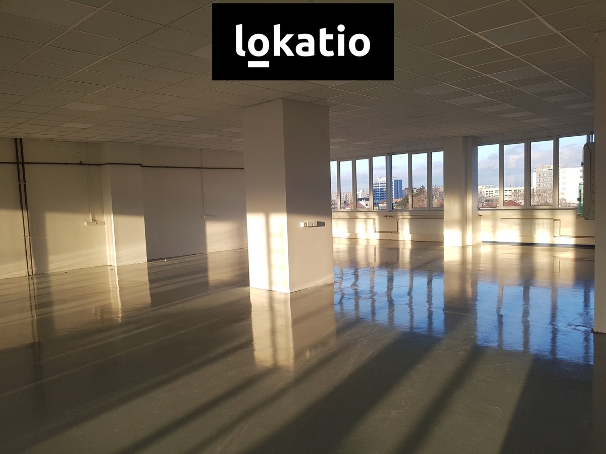 Pronájem komerční nemovitosti · Sklad · 830 m²
