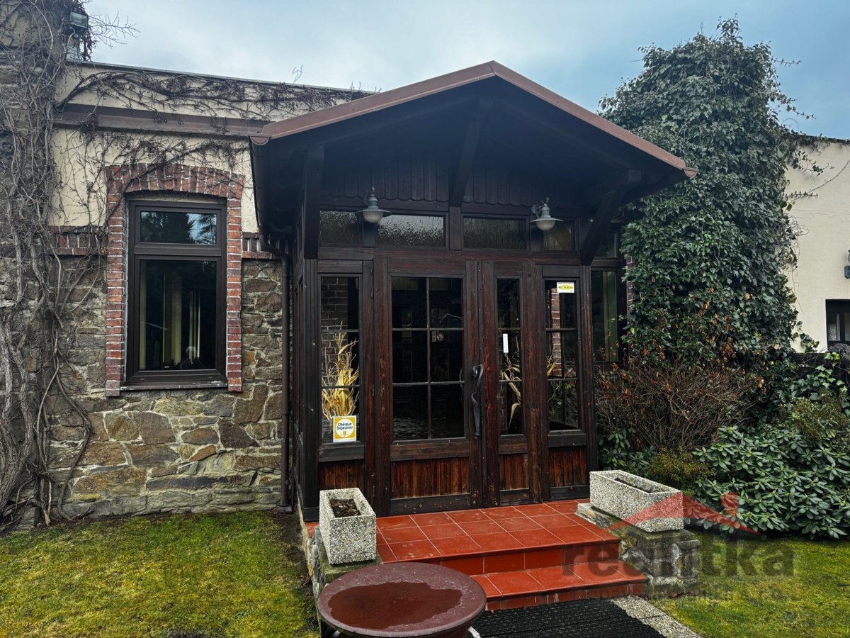 Fotografie 1 - Prodej komerční nemovitosti · Restaurace · 1 221 m²