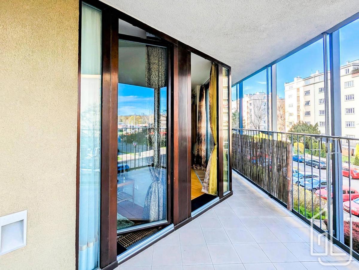 Pronájem bytu · 2+kk · 81 m²