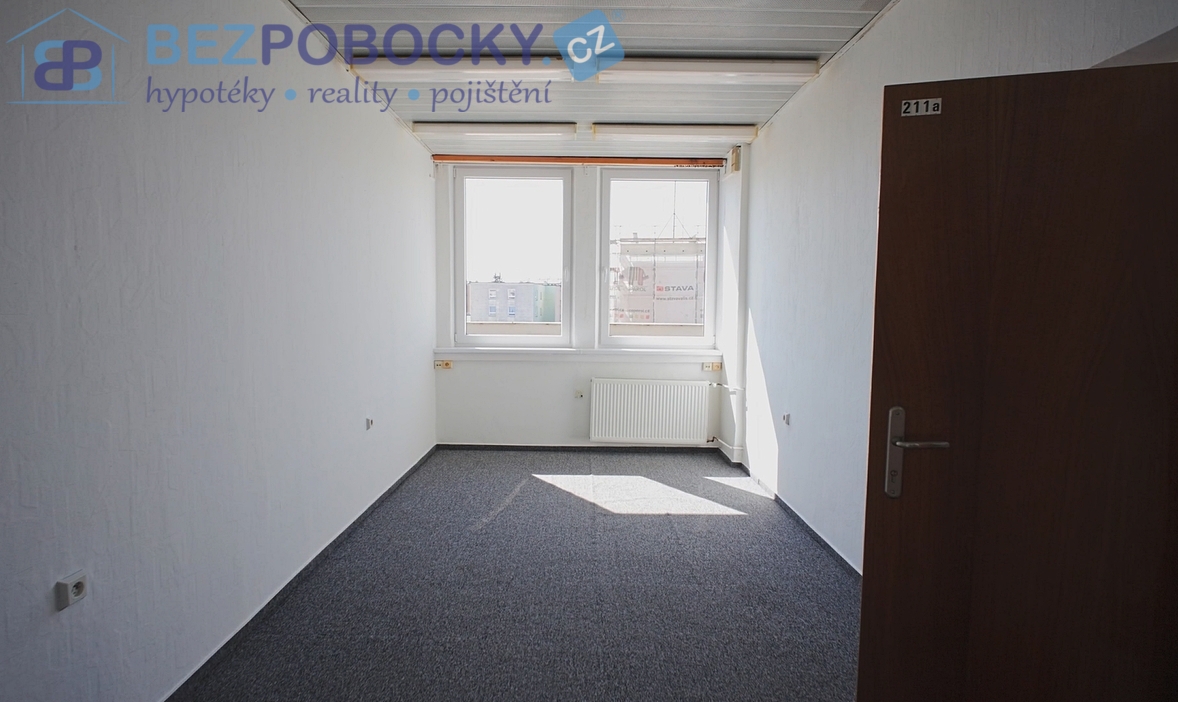 Fotografie 4 - Pronájem komerční nemovitosti · Kancelář · 32 m²