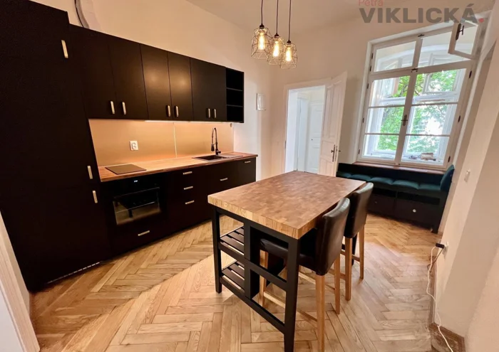 Căn hộ cho thuê · 2+kk · 40 m²