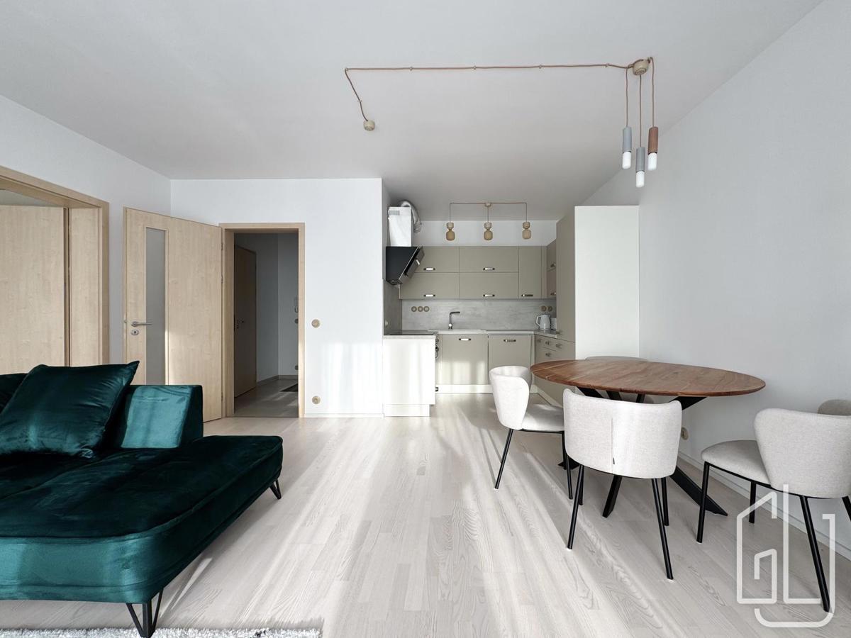 Pronájem bytu · 2+kk · 56 m²