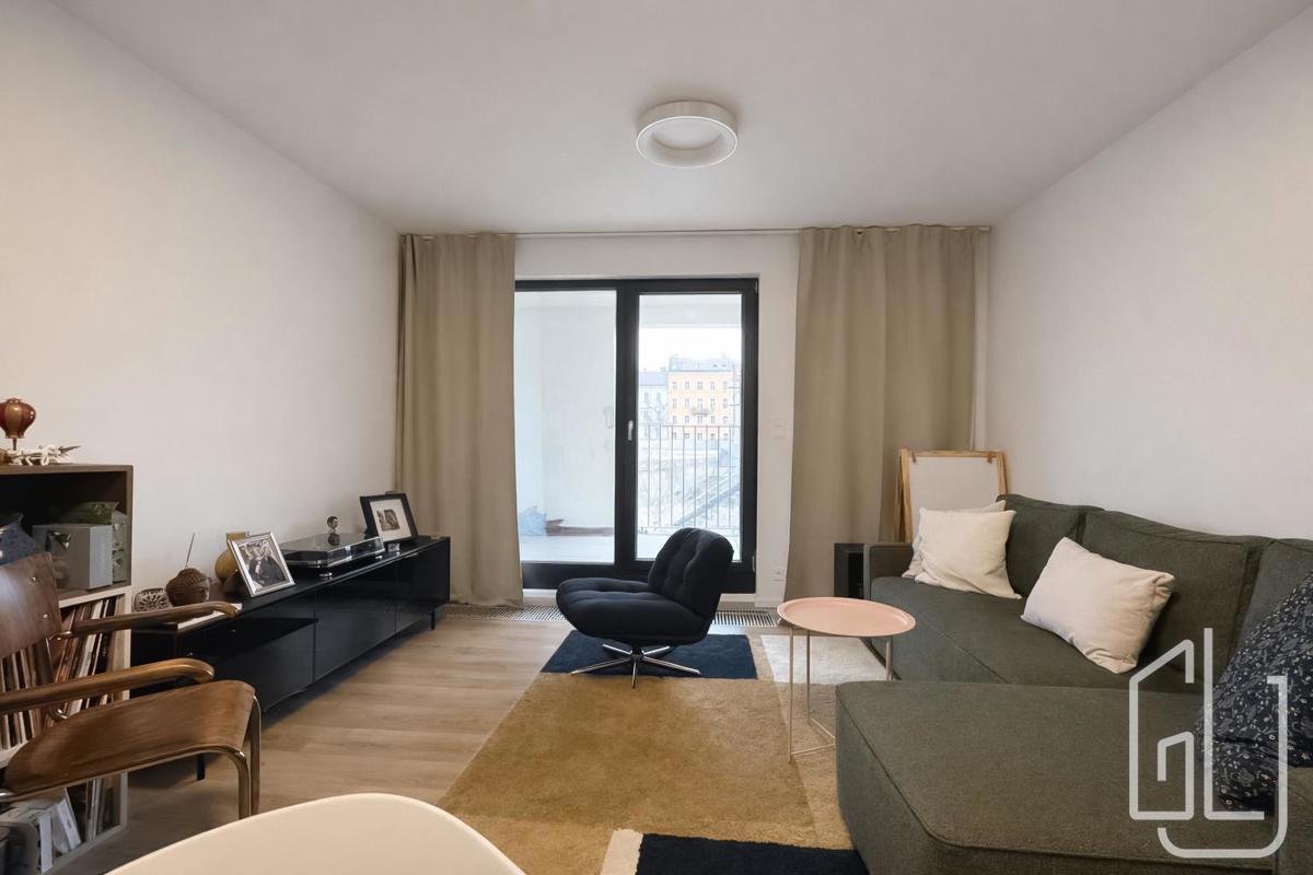 Pronájem bytu · 2+kk · 54 m²