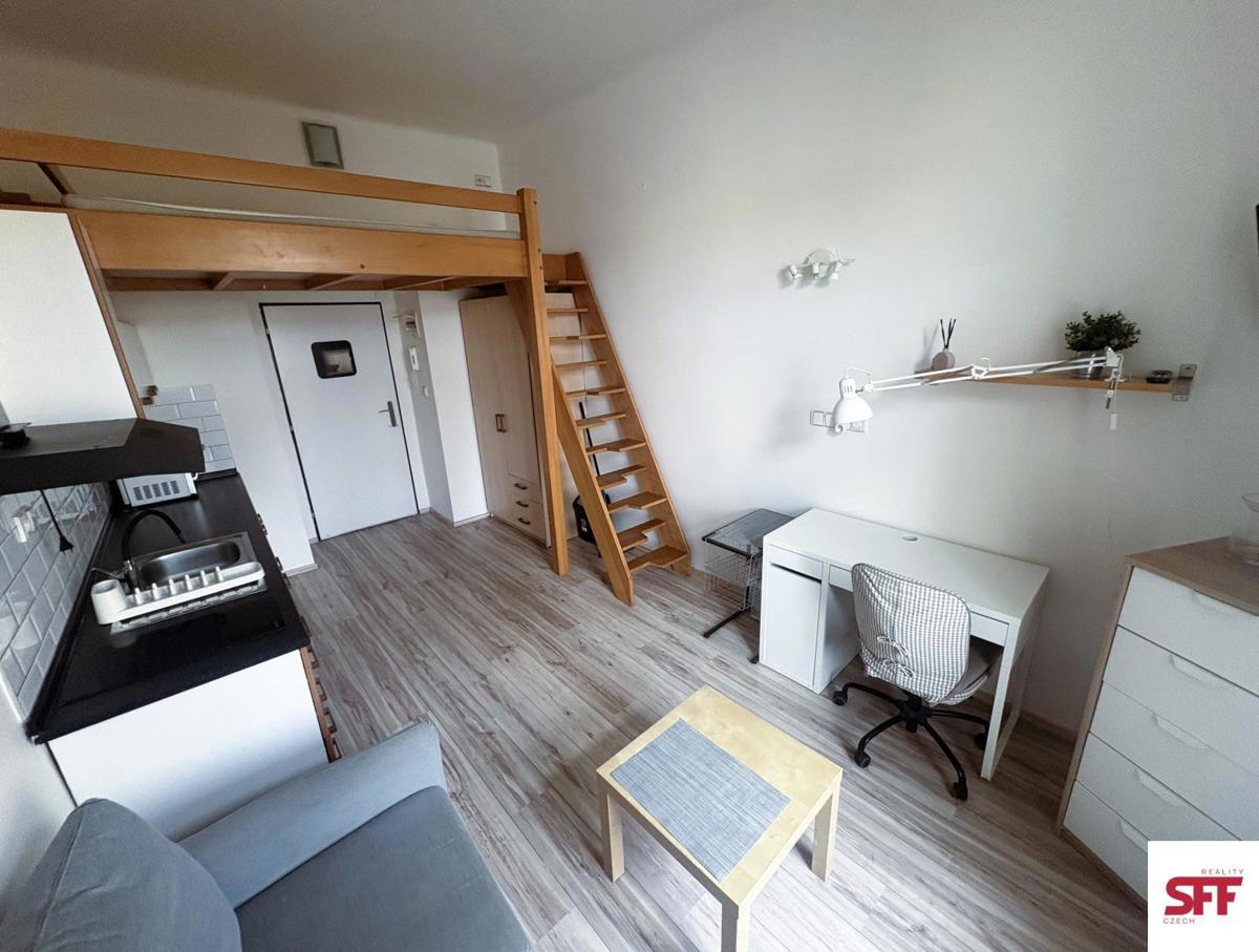 Pronájem bytu · 1+kk · 28 m²