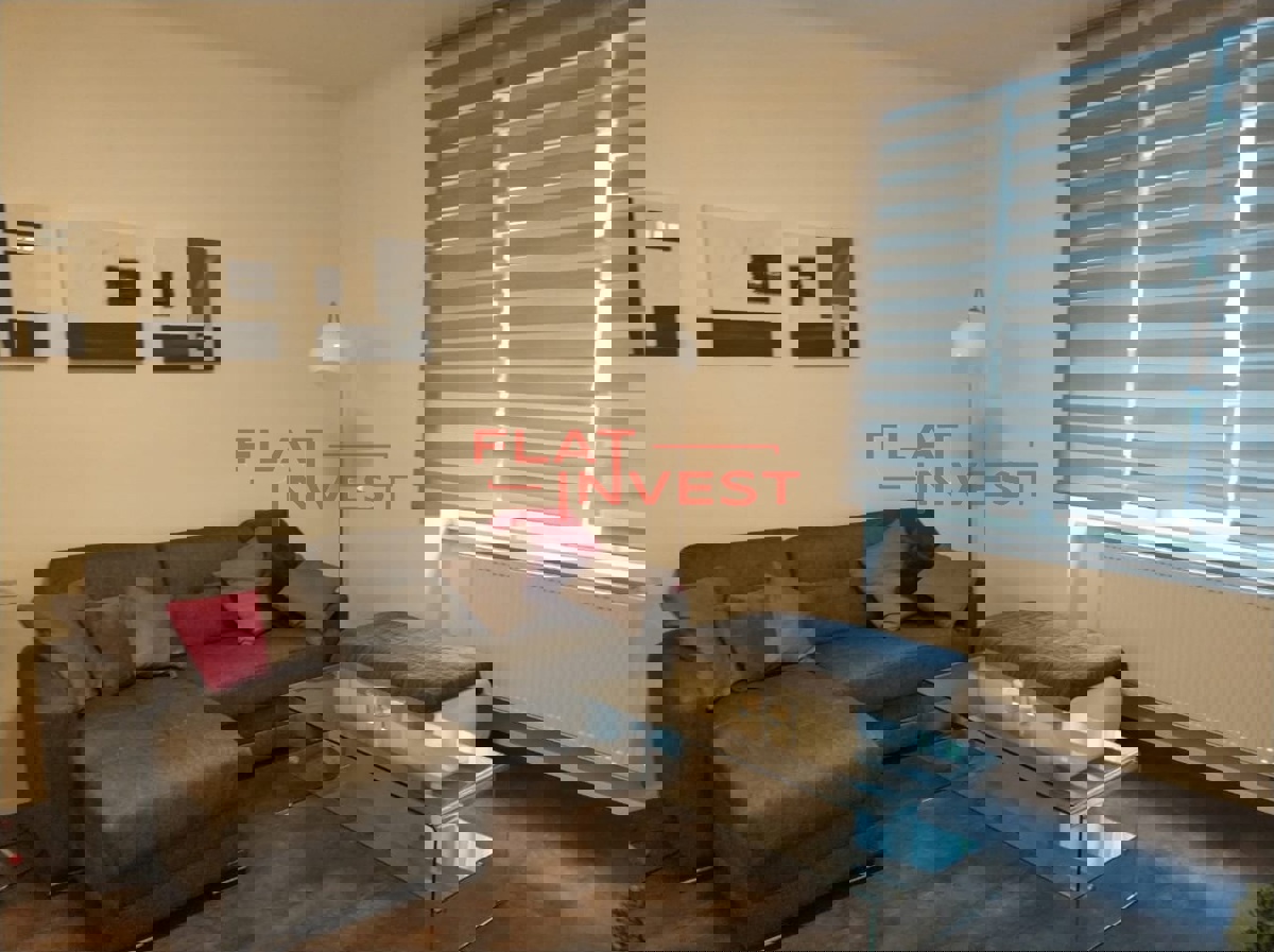 Pronájem bytu · 2+kk · 52 m²