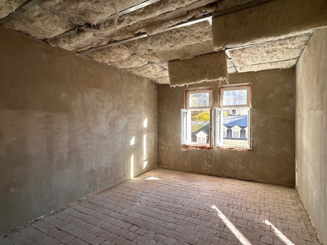 Продаж квартири · 4+kk · 151 m²