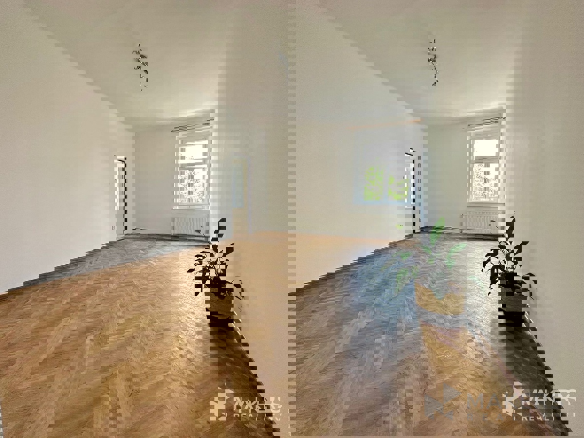 Pronájem bytu · 1+1 · 70 m²