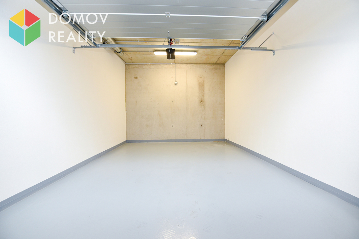 Fotografie 2 - Pronájem garáže · 20 m²