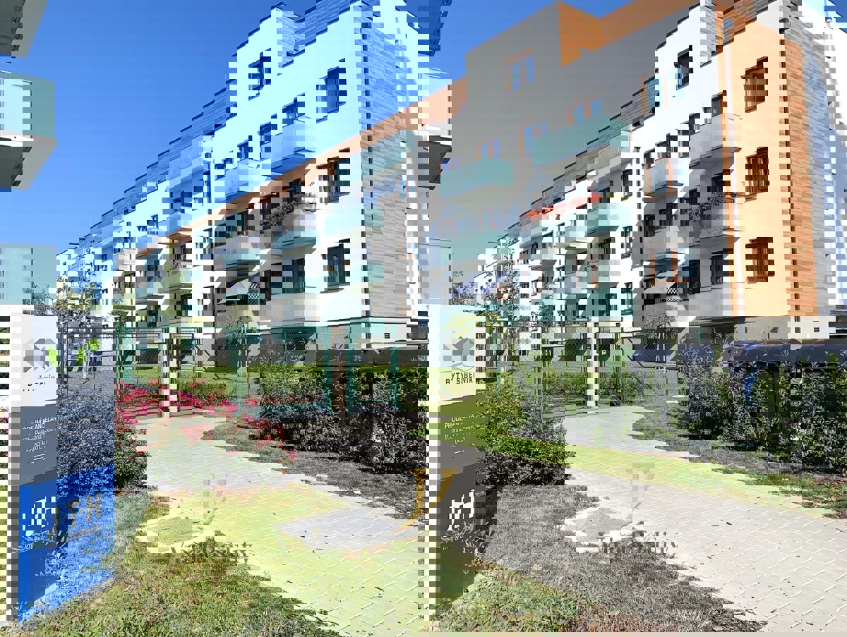 Pronájem bytu · 2+kk · 49 m²