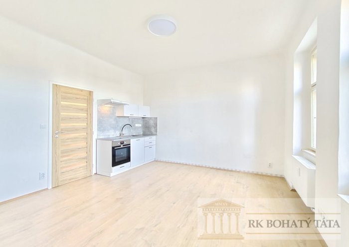 Pronájem bytu · 1+kk · 25 m²