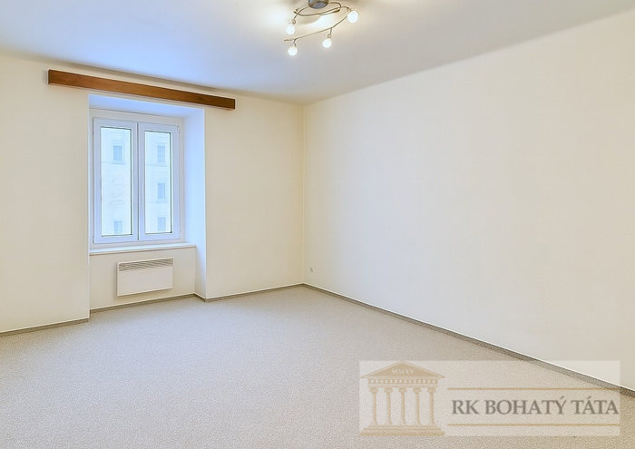 Pronájem bytu · 1+kk · 36 m²