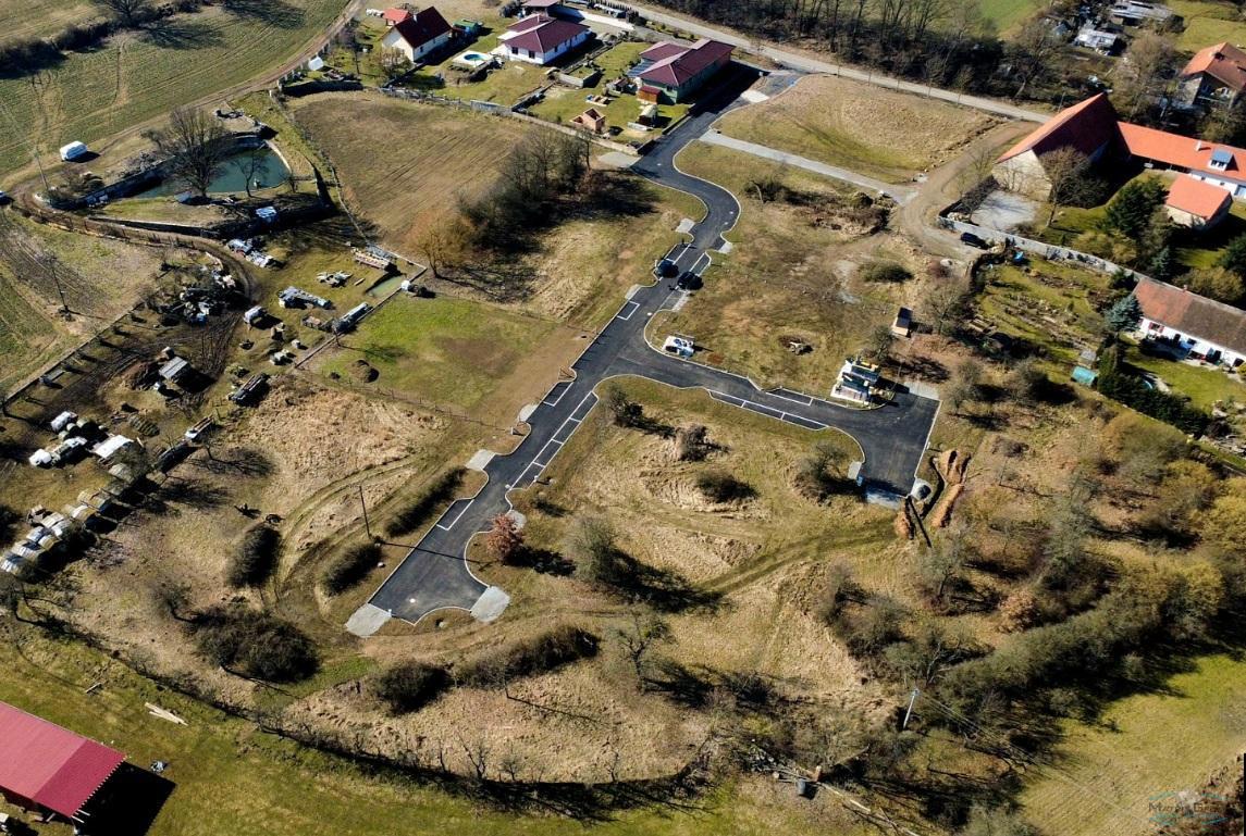 Fotografie 3 - Prodej pozemku · Bydlení · 1 200 m²