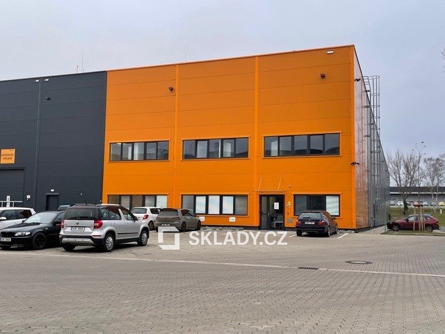 Pronájem komerční nemovitosti · 3 900 m²