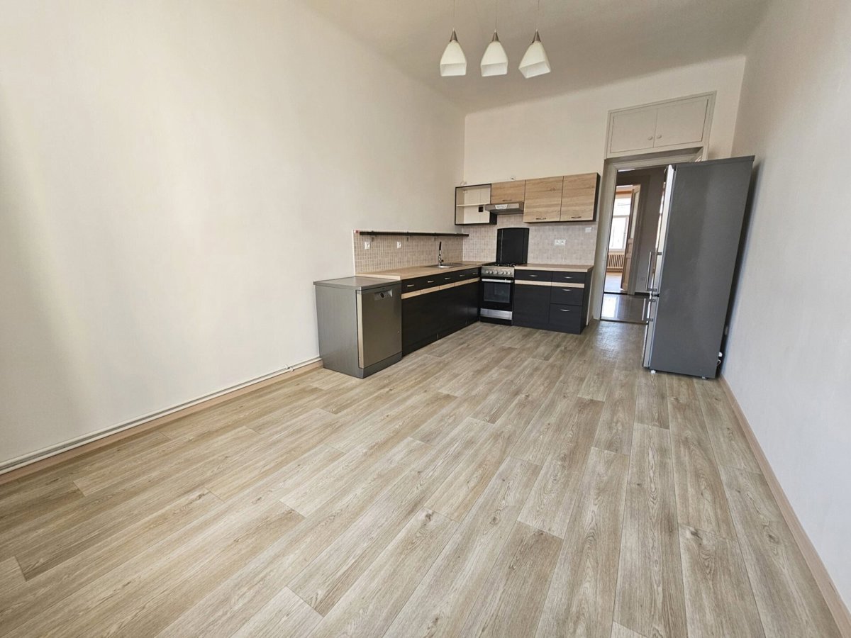 Fotografie 2 - Pronájem bytu · 2+kk · 58 m²