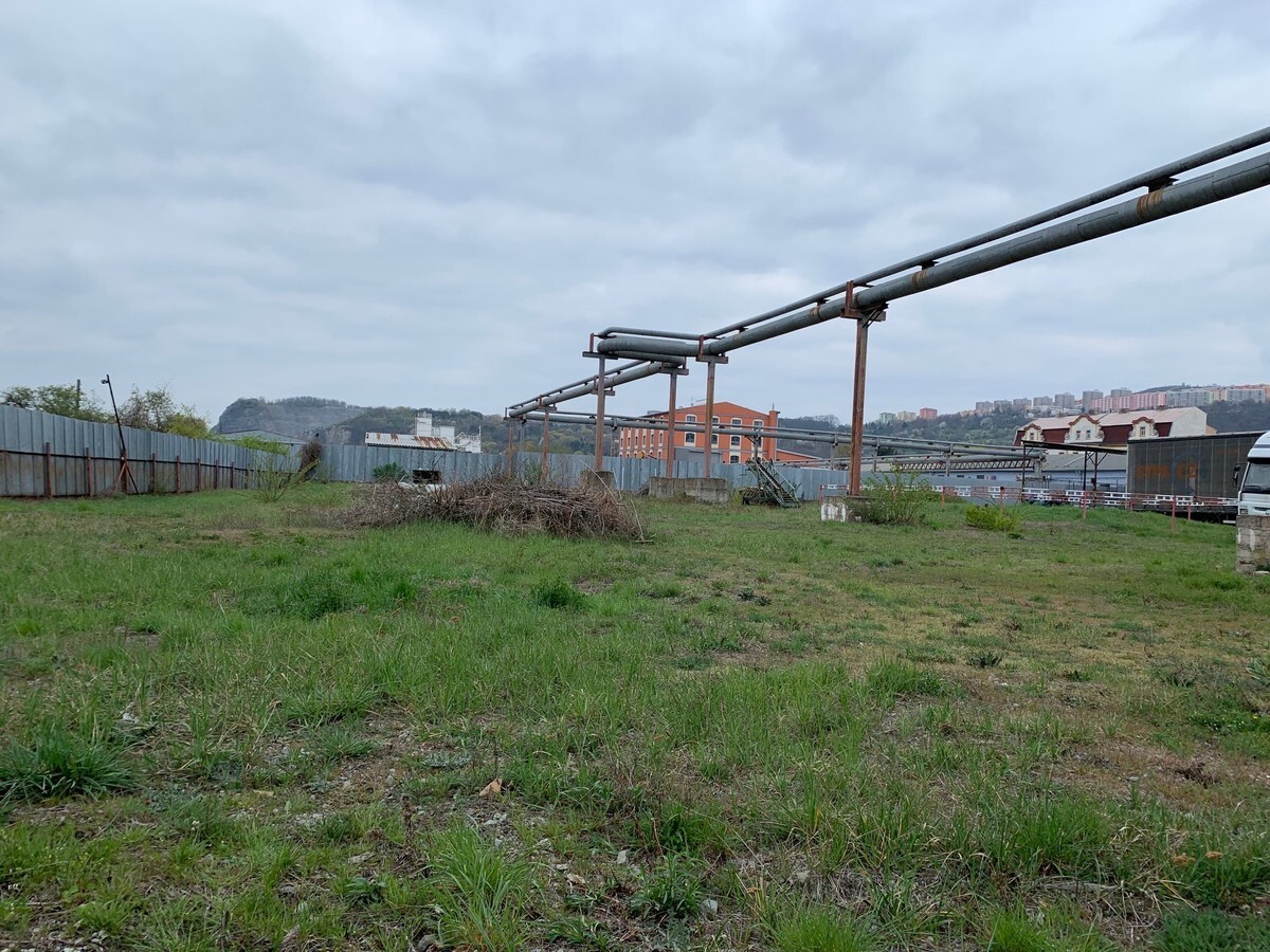 Fotografie 2 - Prodej pozemku · Komerční · 8 000 m²