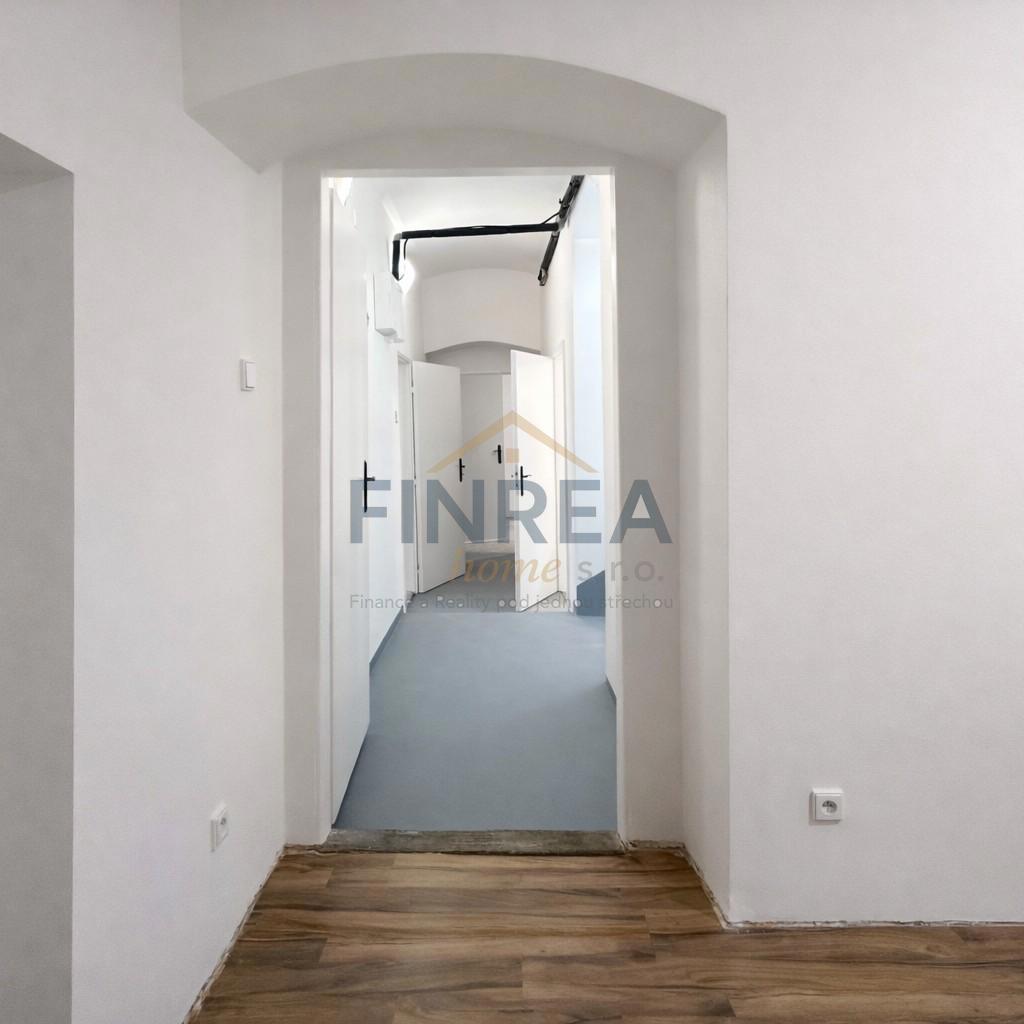 Bất động sản thương mại cho thuê · 110 m²