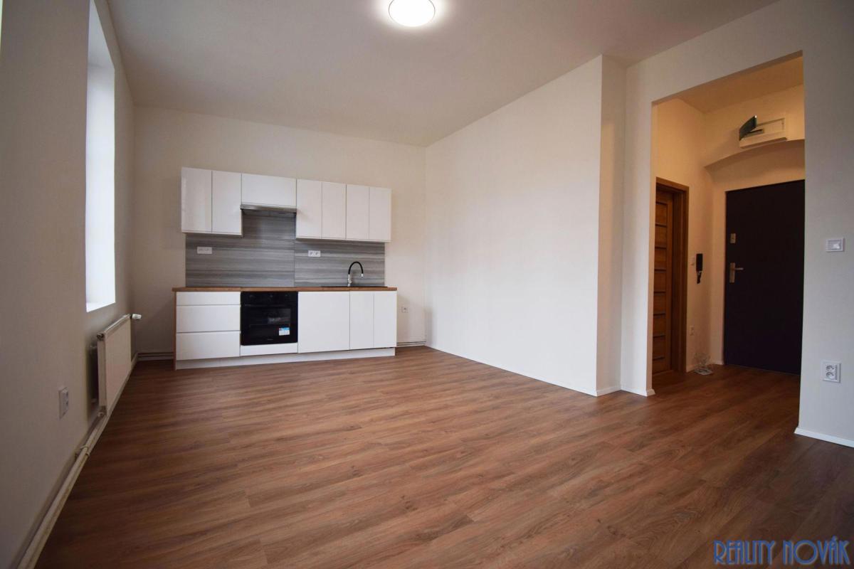 Fotografie 2 - Pronájem bytu · 2+kk · 52 m²