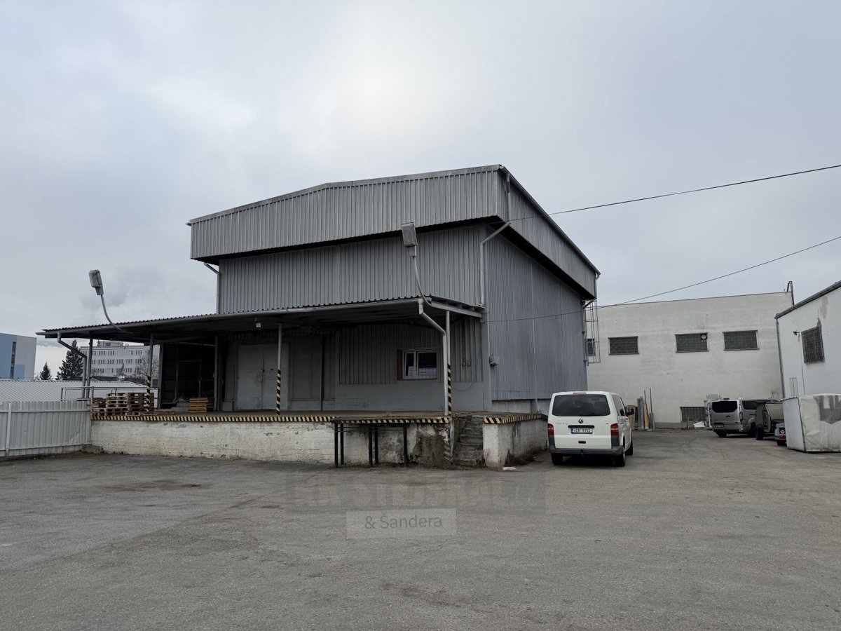 Bất động sản thương mại cho thuê · 400 m²
