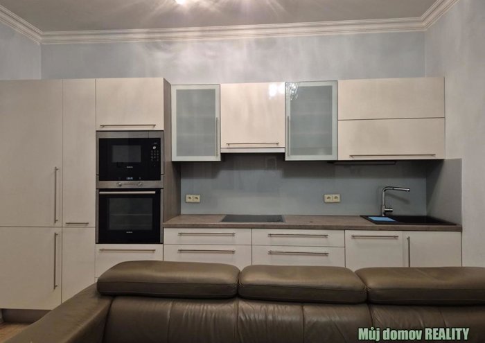 Pronájem bytu · 2+kk · 30 m²