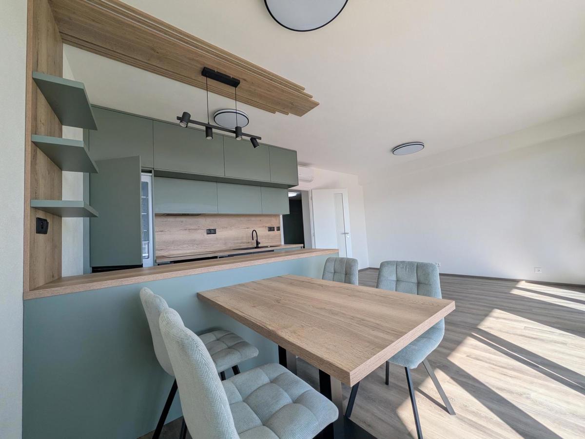 Pronájem bytu · 3+kk · 76 m²