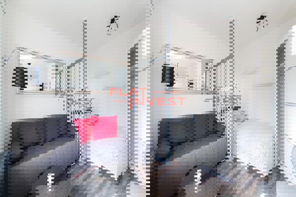 Pronájem bytu · 1+kk · 28 m²