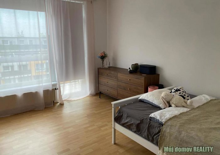 Pronájem bytu · 1+kk · 33 m²