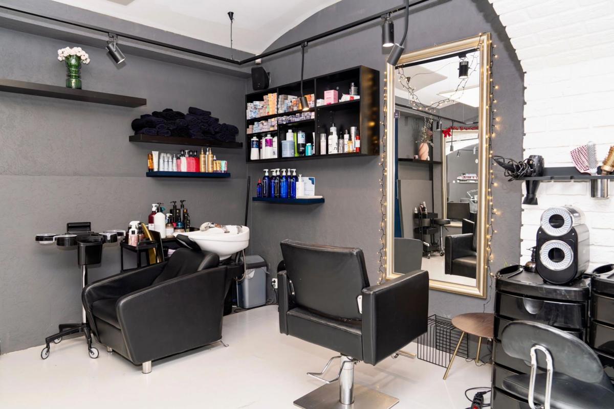 Commercial property for rent · Beauty salon · 136 m²