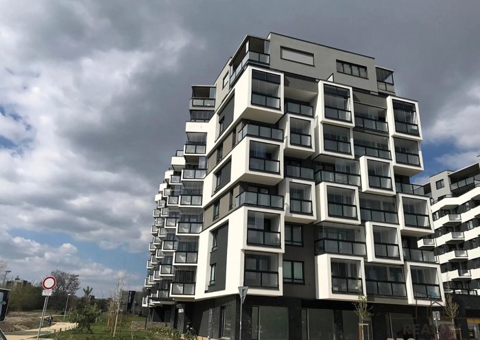 Pronájem bytu · 2+kk · 56 m²