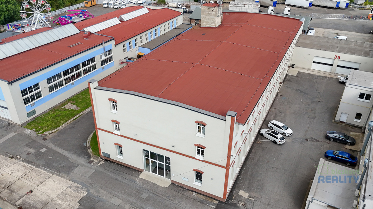 Commercial property for rent · Showroom · 626 m²