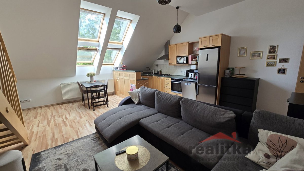 Prodej bytu · 3+kk · 98 m²