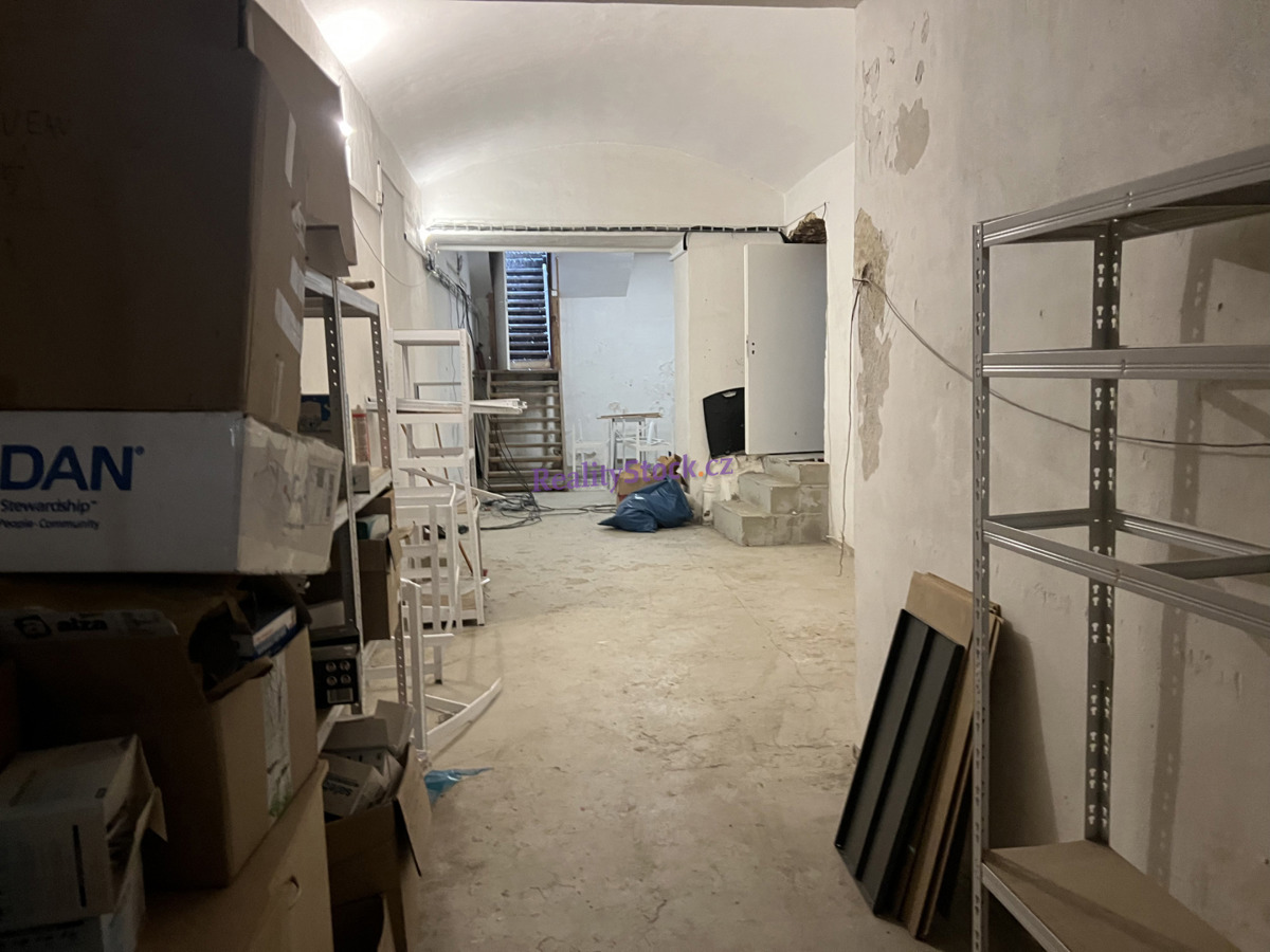 Bất động sản thương mại cho thuê · 50 m²