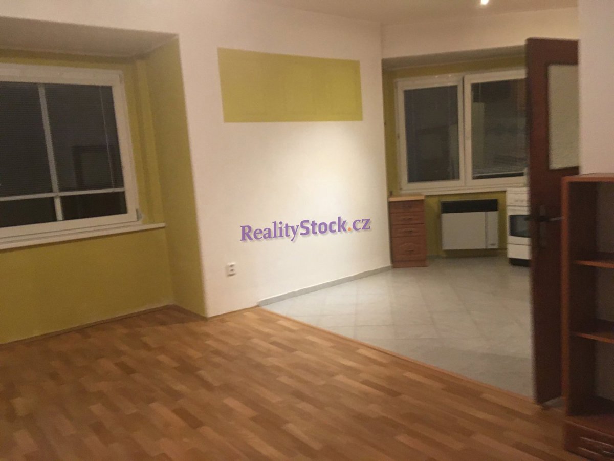 Pronájem bytu · 1+1 · 35 m²