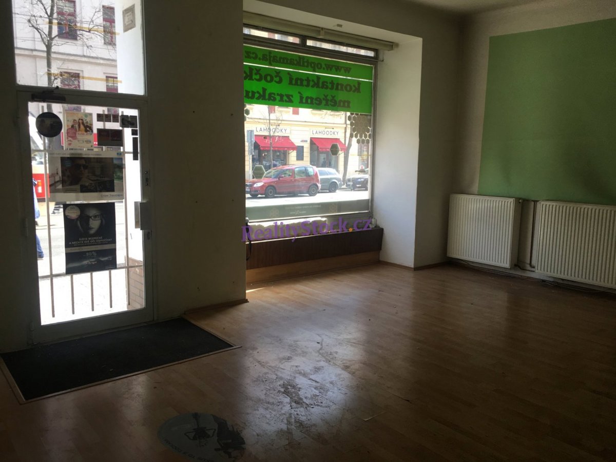 Аренда коммерческой недвижимости · Торговое помещение · 92 m²