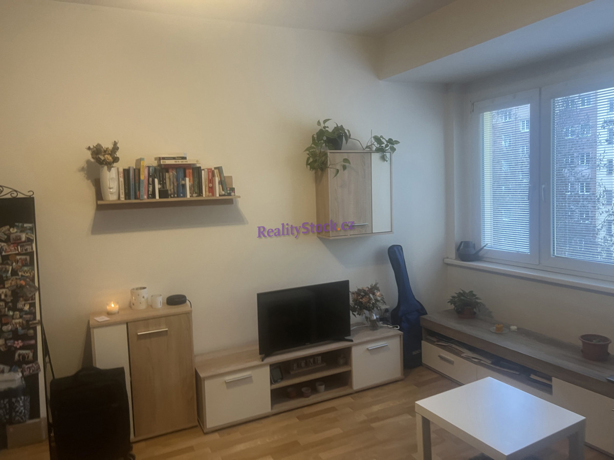 Pronájem bytu · 1+1 · 35 m²