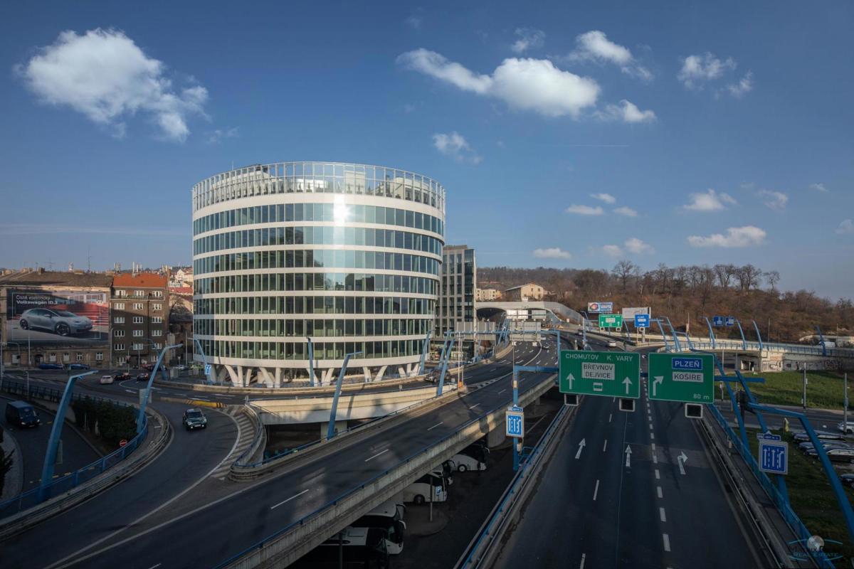 Commercial property for rent · Office · 453 m²
