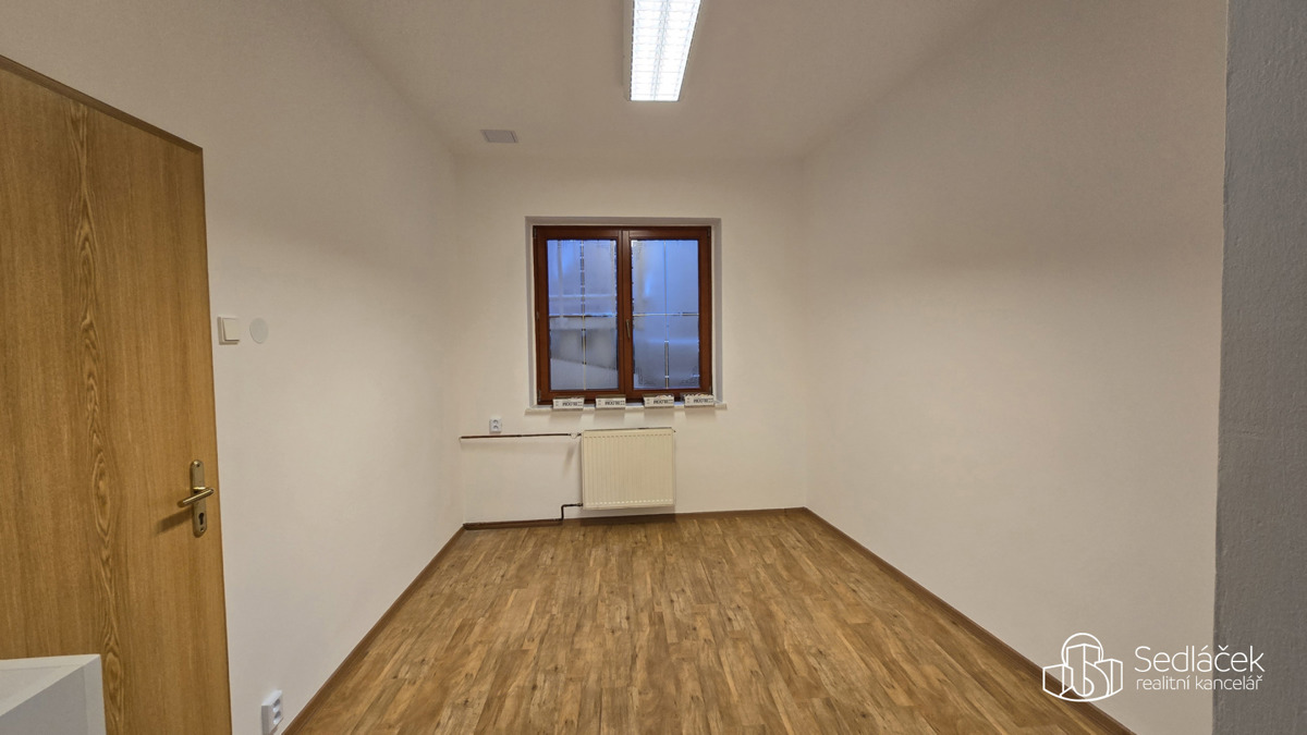 Fotografie 2 - Pronájem komerční nemovitosti · Kancelář · 25 m²